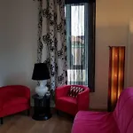 Сasa de vacaciones Luxurious Pink House And Parking *