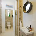 Luxurious Pink House And Parking Сasa de vacaciones Oporto