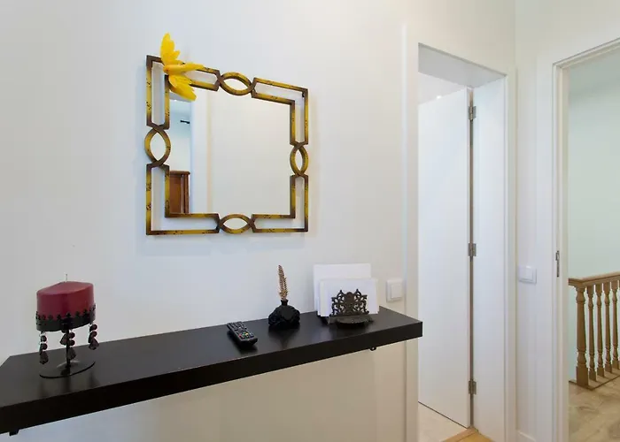 Ferienhaus Luxurious Pink House And Parking *