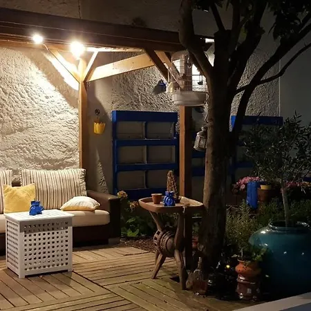 Luxurious Pink House And Parking