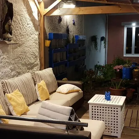 Luxurious Pink House And Parking Porto