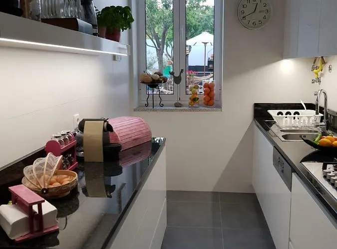 Luxurious Pink House And Parking Feriehus