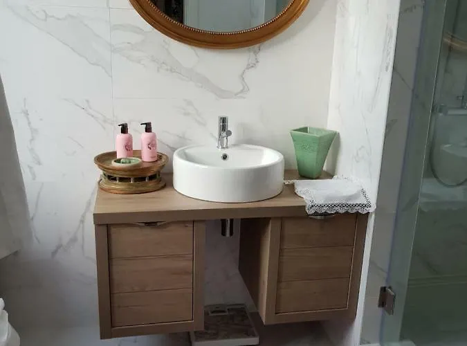 Luxurious Pink House And Parking Porto