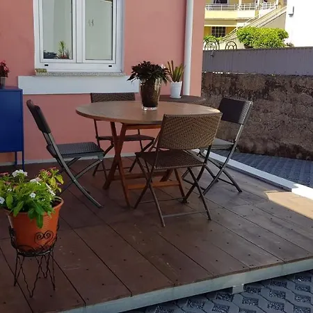 Luxurious Pink House And Parking Дом отдыха *