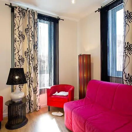 Luxurious Pink House And Parking