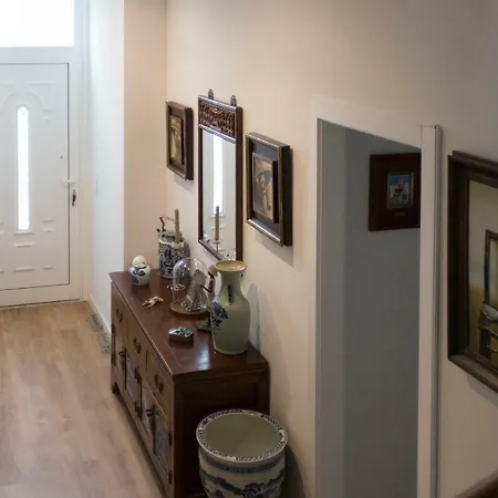 Luxurious Pink House And Parking Порту